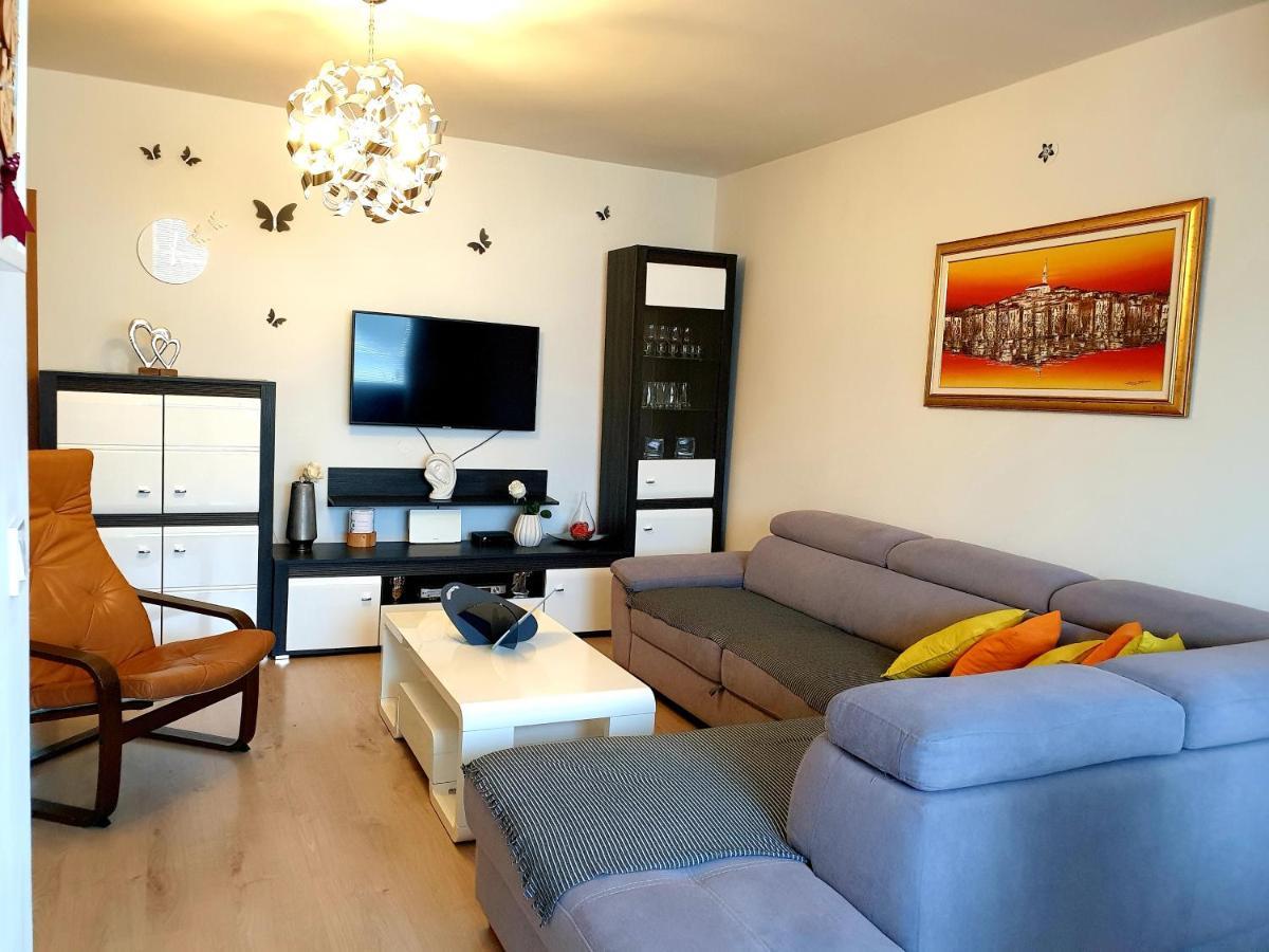 Lav Apartamento Rovinj Exterior foto