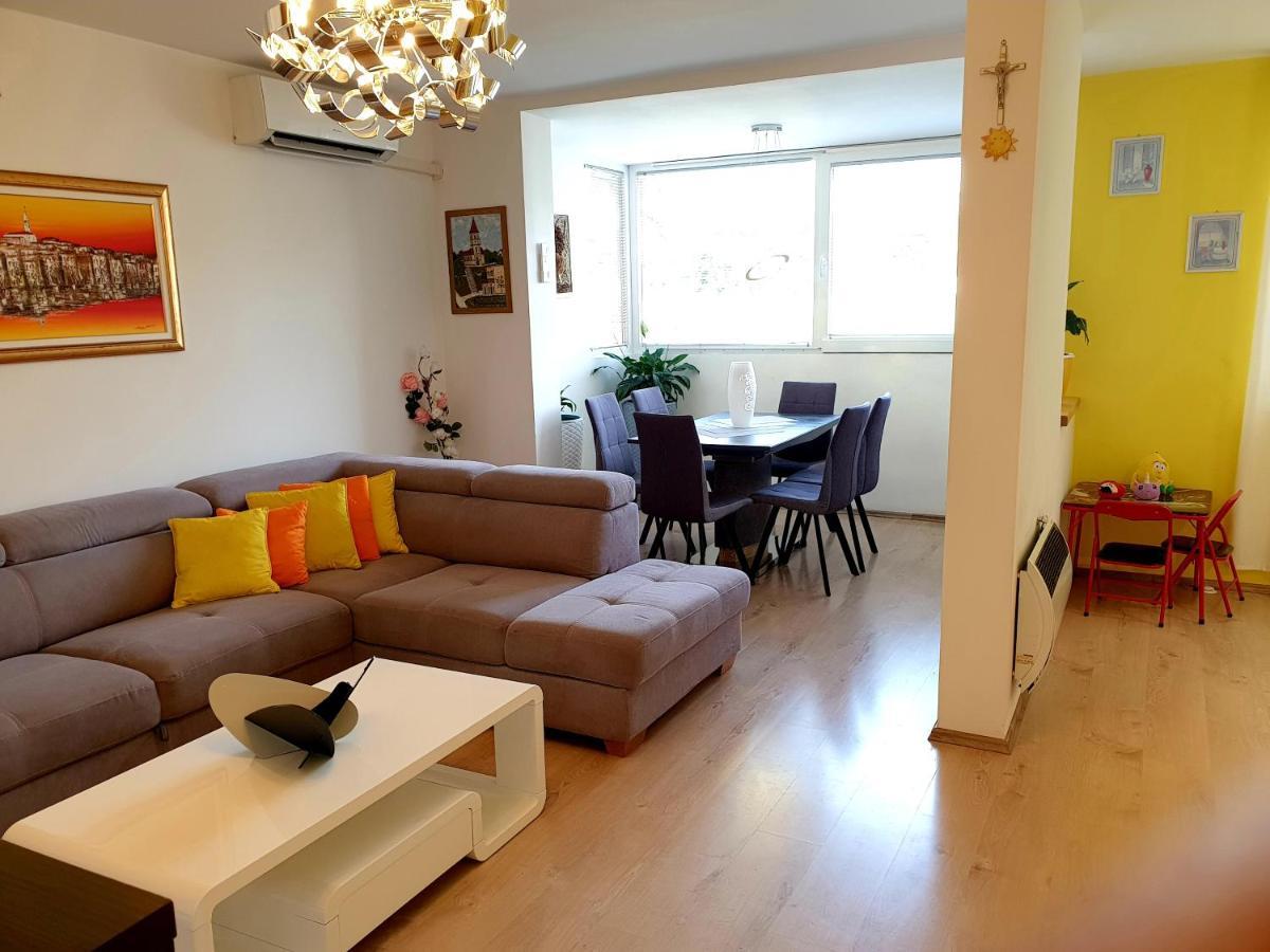 Lav Apartamento Rovinj Exterior foto